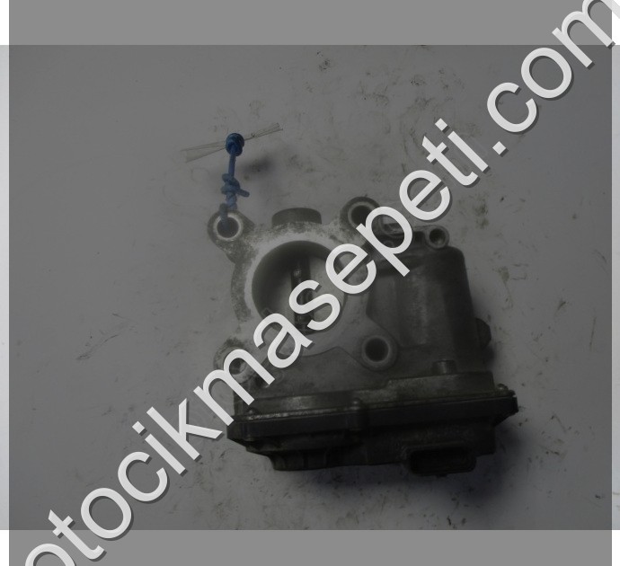 Renault Clio 1.2 Petrol Gaz Kelebeği 820056871