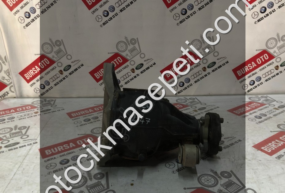 MERCEDES CLS W218 ARKA DEFRANSİYAL 2.47 ORAN ORJINAL