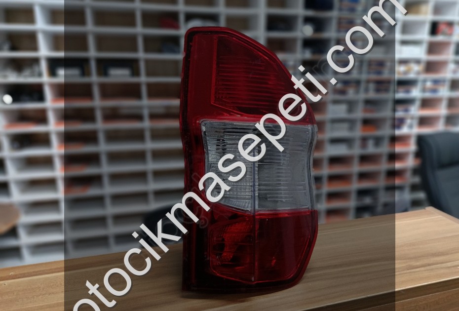 Ford Tourneo Courier Arka Stop Lambası Sag ve Sol