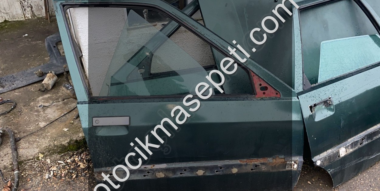 Renault 21 sağ ön kapı