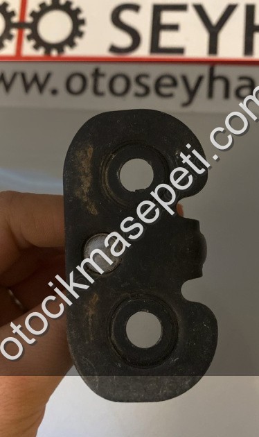 6Q6827517A Volkswagen Polo 2014 bagaj kilit karşılığı