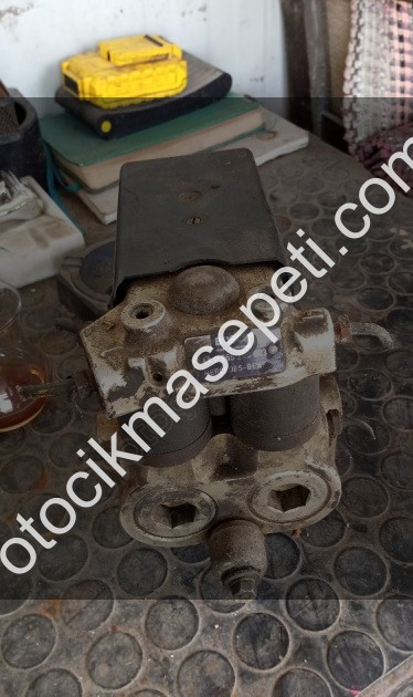 Mercedes 124 kasa ABS beyni