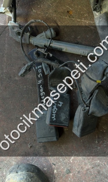 2018 RENAULT MEGANE 4 ÇIKMA ORJİNAL EMNİYET KEMER TOKALARI