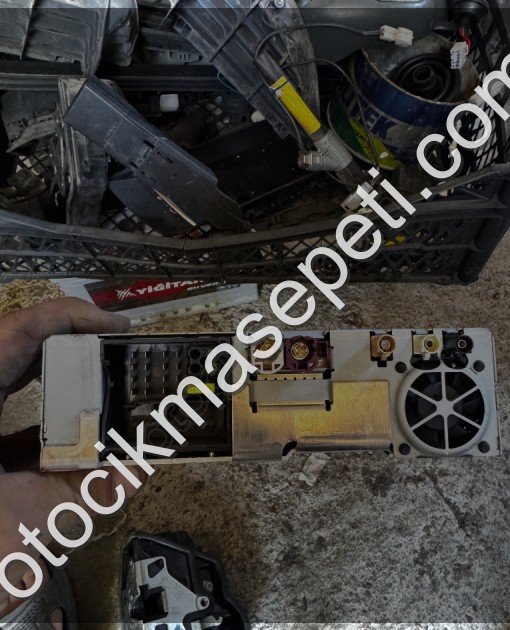 Bmw F20 F30 E53 Bt Cd Çalar Navigasyon Cihazı