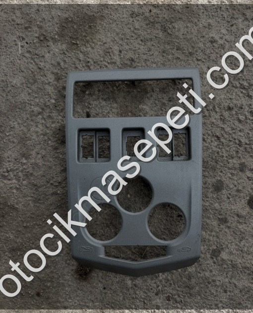 Dacia Logan Teyp Çerçevesi