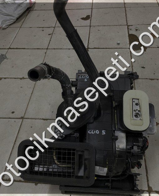 CLİO 5 KALORİFER KAZANI ÇIKMA ORJİNAL
