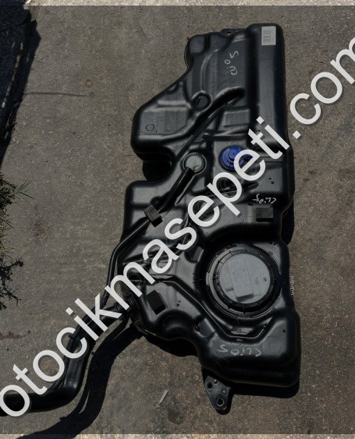 CLİO 5 BENZİN YAKIT DEPOSU ÇIKMA ORJİNAL