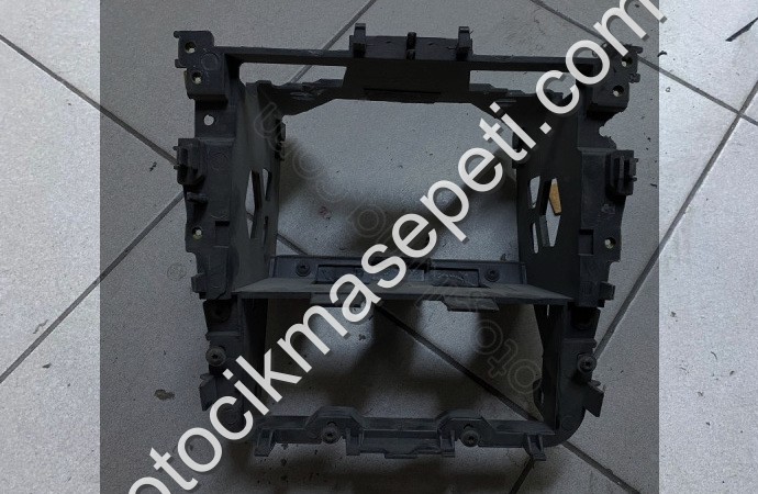 JETTA TEYP YUVASI 2005 2011 1K0858089 ÇAĞRI OTO MASLAK