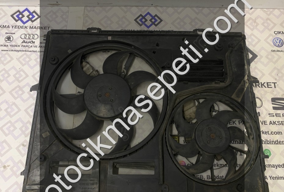 Audi Q7 3.0 TDI 20072015 Çiftli Fan Davlumbazı 7L0121207D