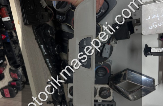 PEUGEOT 508 DEPO KAPAĞI AÇMA DÜĞMESİ