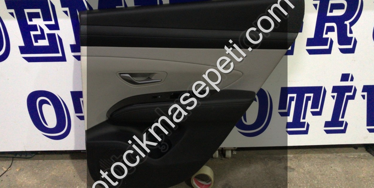 HYUNDAİ TUCSON SAĞ ARKA KAPI DÖŞEMESİ SÖKME 2021-2024