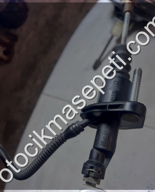 OPEL ASTRA G 1.6 HİDROLİK DEBRİYAJ ÜST MERKEZ HATASIZ GM