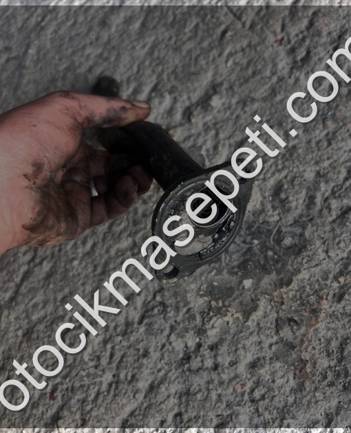 OPEL VECTRA B 2.0 BENZİNLİ YAĞ BORUSU ÇIKMA ORJİNAL