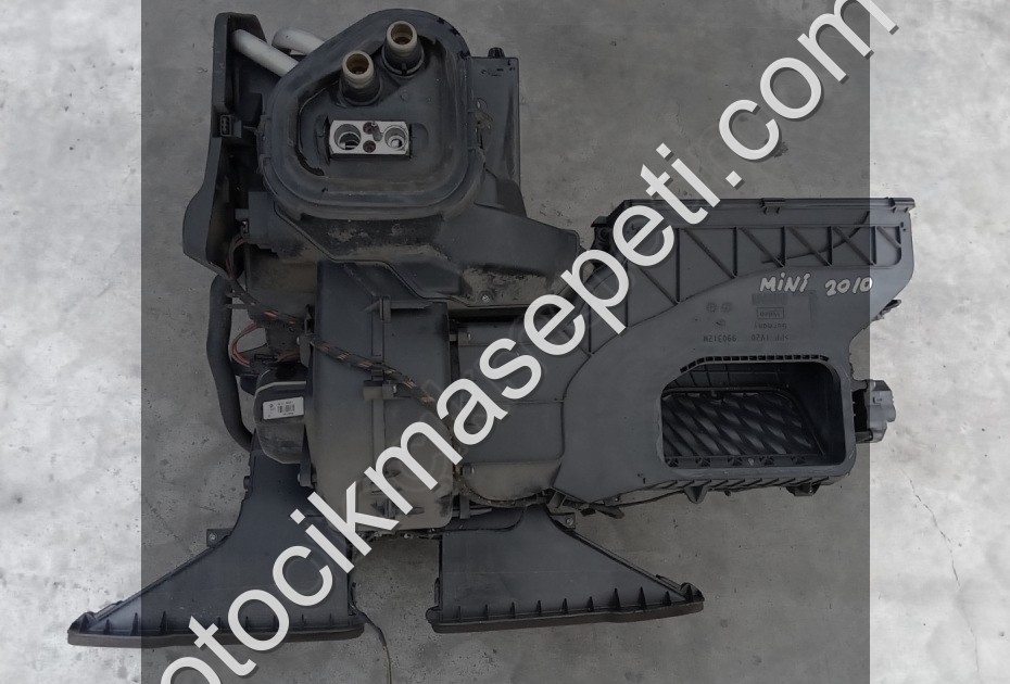 mini cooper s r56 2008 1.6 kalorifer kutusu/kazanı (son fiyat)