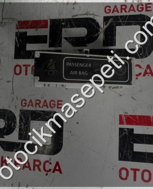 248804435R RENAULT CLIO 4 İÇ İKAZ ÇUBUĞU