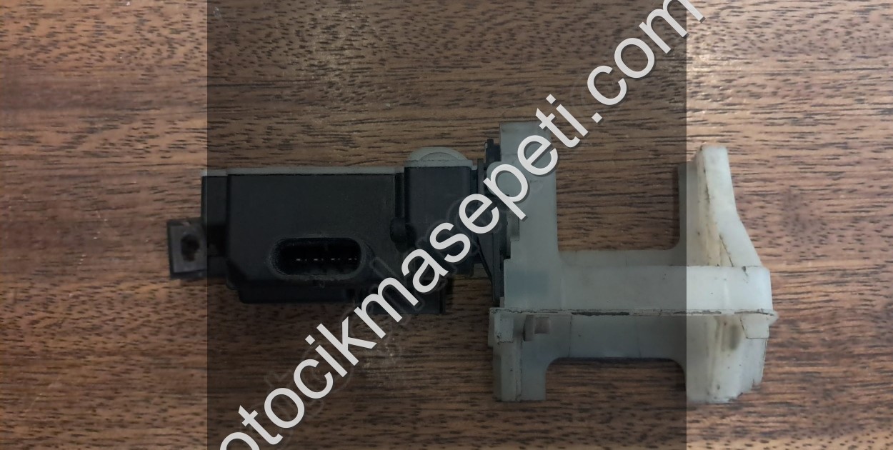 Mercedes GLA Geri Görüş Kamera Motoru 01150562932