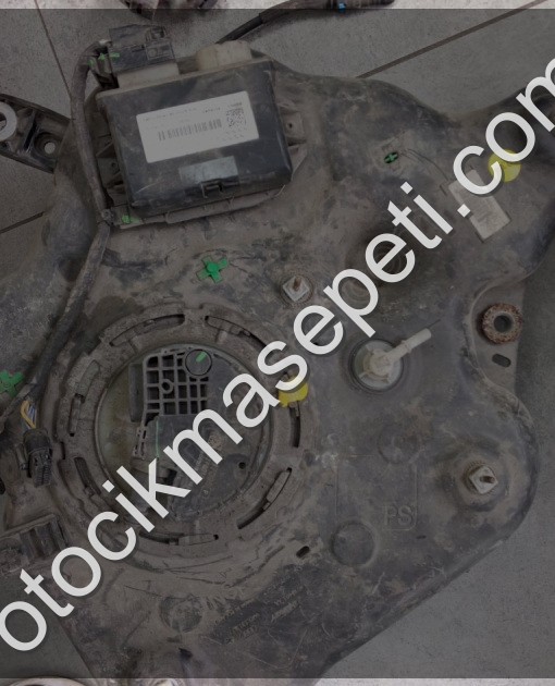 4G0907355G AUDİ A6 ADBLUE DEPOSU