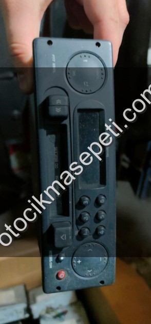 Renault Clio 2 oto teyp 8200113800