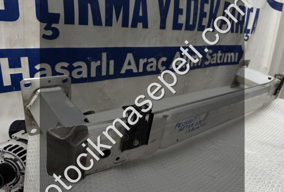 Peugeot Rifter 1.5 BlueHDİ Ön Tampon Demiri ORJİNAL