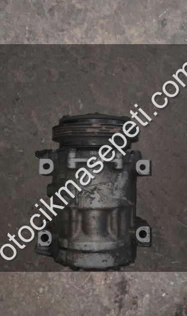 Renault clio 1.4  1.6  benzinli klima kompresör
