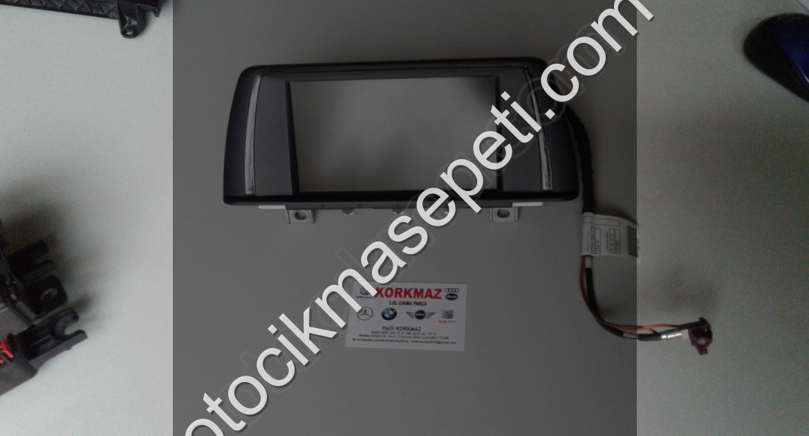 BMW 318 320 325 330 335 3 KASA F30 NAVİGASYON EKRANI 9262753