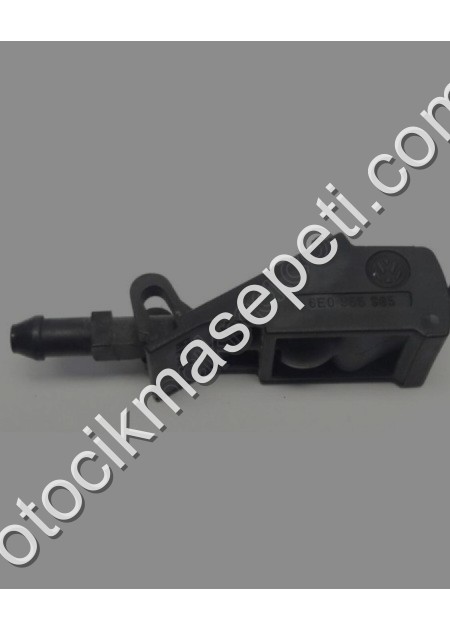 Volkswagen Transporter T5 Ön Cam Su Fiskiye Memesi Serisi 04 09