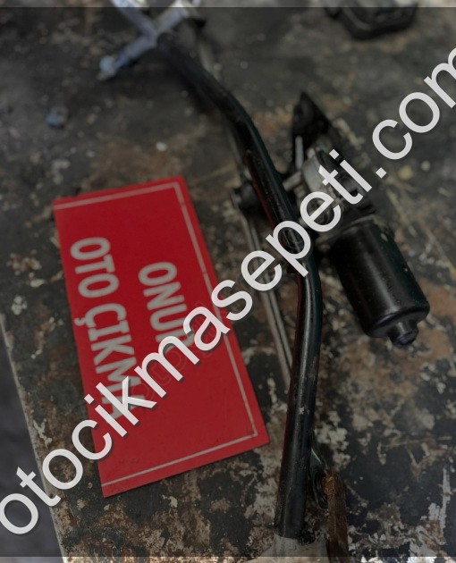 FORD CONNECT CAM SİLGİ MOTORU