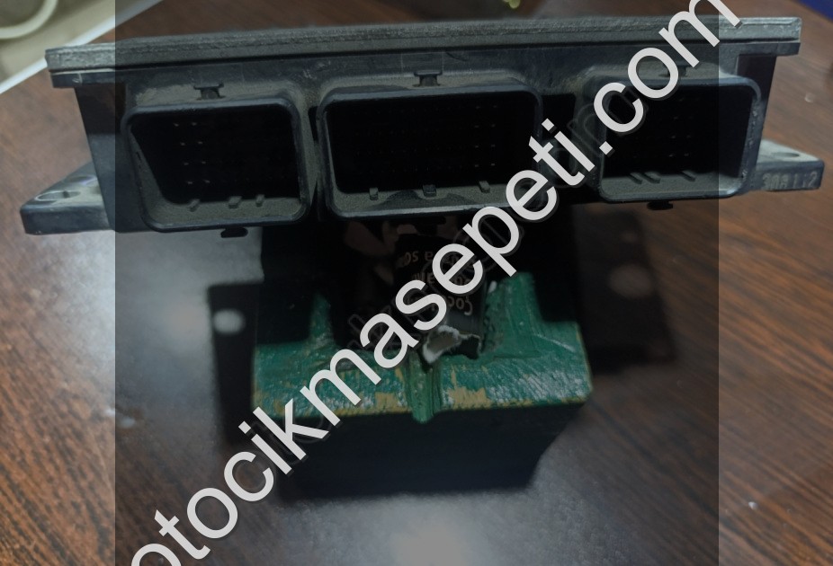 RENAULT CLİO SEMBOL MOTOR BEYNİ OYNANMAMIŞ