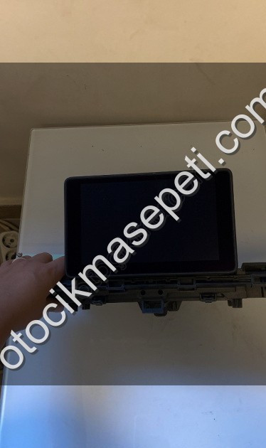 8W0919604 2017 Audi A4 navigasyon teyp bilgi ekranı