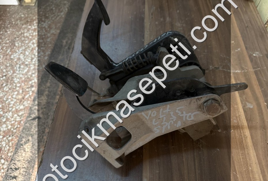 VOLKSWAGEN VOLT DEBRİYAJ PEDALI , VOLT FREN PEDALI ORJİMAL