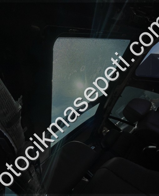 Sadece whatsaptan ulaşın - BMW x5 sanroof camı