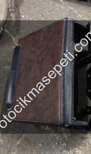 Toyota carina teyp çerçevesi