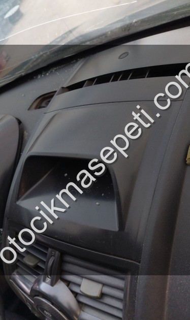 Megane 2 Torpıdo üst çerçevesi